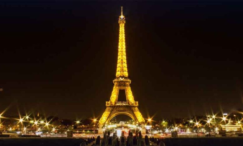 Eiffel Tower Shut down