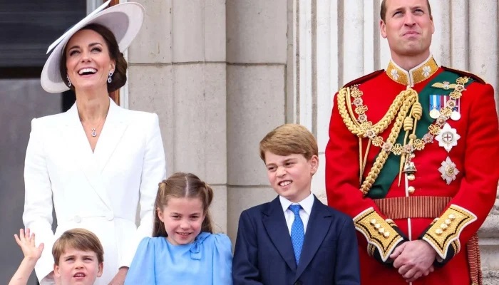 William and Kate's children at risk over lower Buckingham Palace balcony