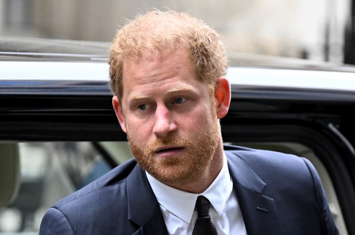 Prince Harry Faces New Setback as Memoir Sets Humiliating Record Just Before Christmas