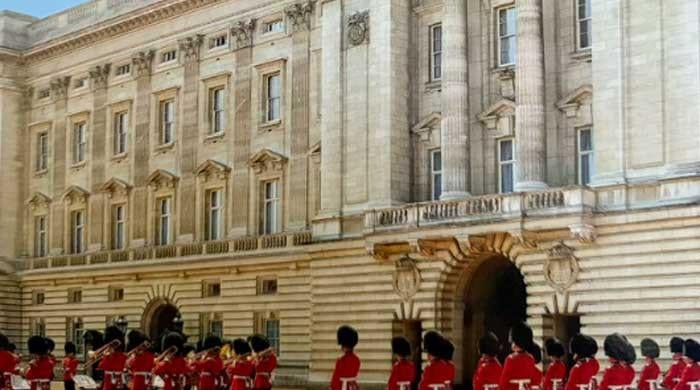 Buckingham Palace Sparks Backlash as Prince Harry Overshadows William and Kate in New Guide