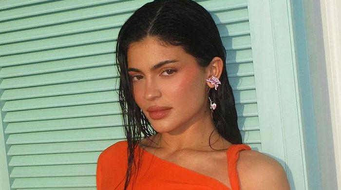 Kendall Jenner Shocks Fans by Skipping 2025 Victoria's Secret Show