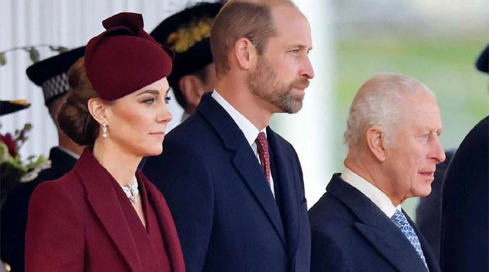 King Charles and Kate Middleton Pressure Prince William to End Royal Rift Before Christmas