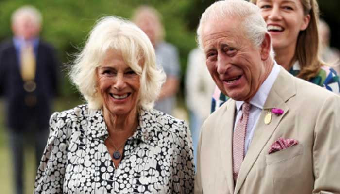 King Charles’s Secret Late Night Move with Queen Camilla That Left His Aide in Total Shock